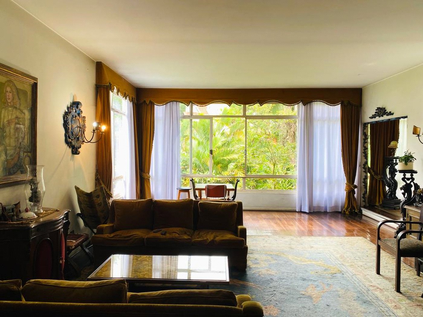 Casa à venda com 4 quartos, sendo 1 suíte, em Alto da Boa Vista, São Paulo, SP