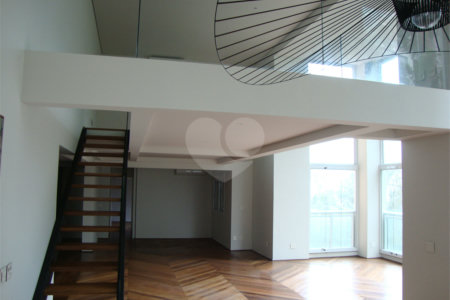 Apartamento à venda no Panamby, 300m²