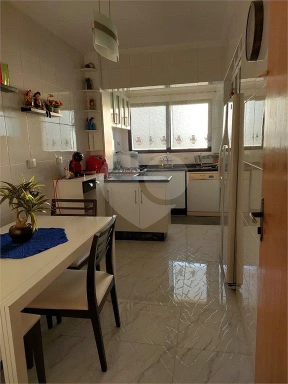 Apartamento com 260m² , 3 dormitórios , sendo 3 suítes , 3 vagas de garagem , à venda na Vila Formosa.