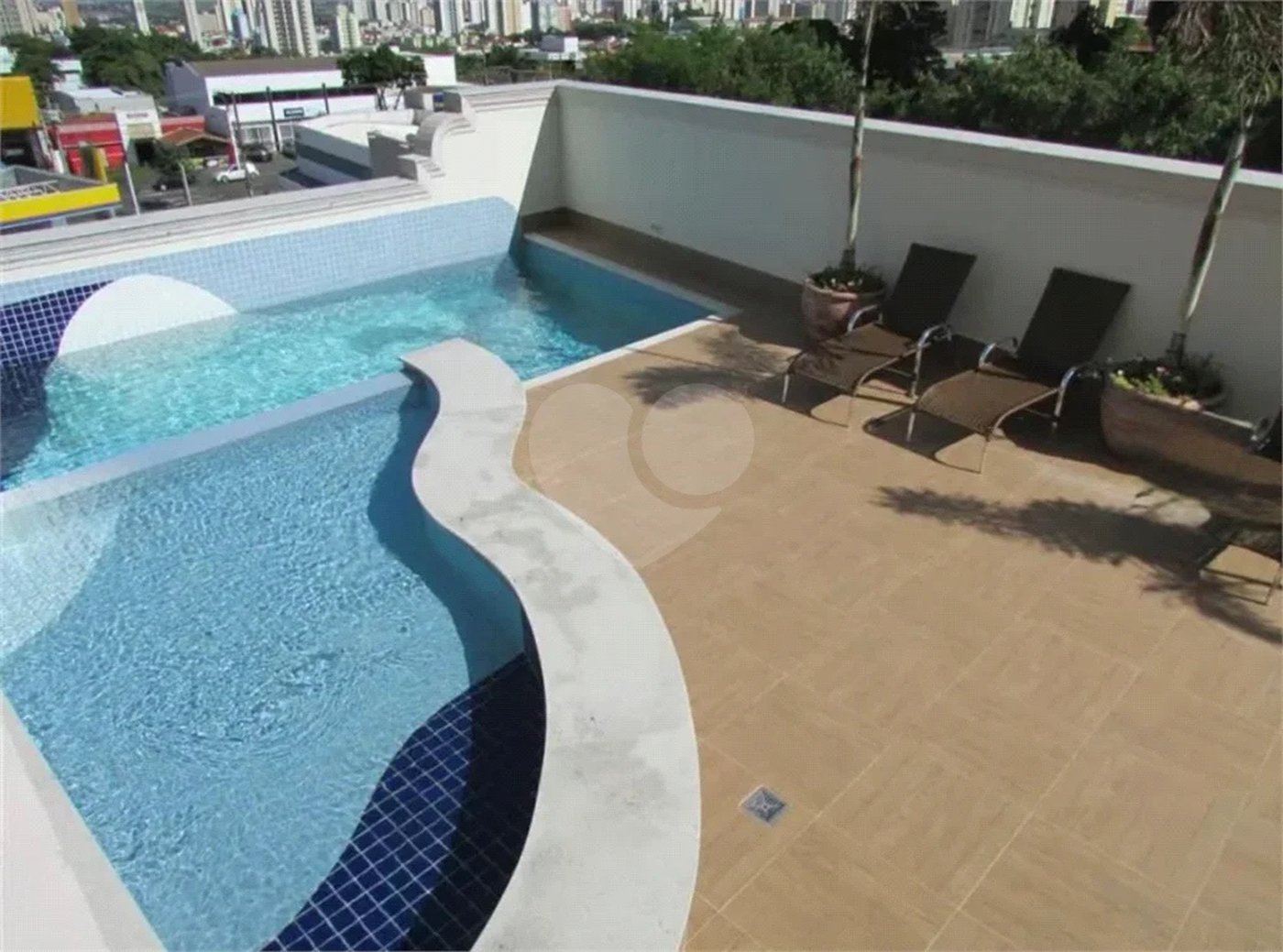 Apartamento no Edifício Bellagio, com 3 dormitórios, sol da manha e na modalidade porteira fechada.