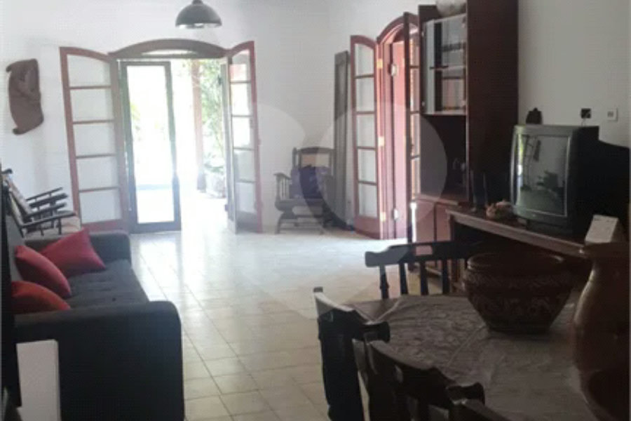 Chácara espetacular no caminho para Águas de São Pedro!