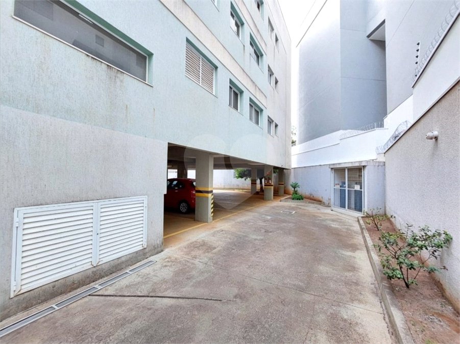 Apartamento à venda perto da USP com vaga coberta