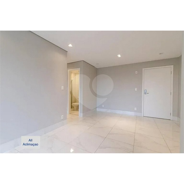 Apartamento à venda com 63,54 m² na Aclimação São Paulo SP