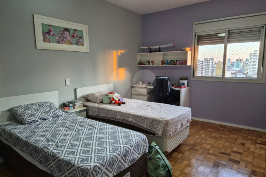 Apartamento à venda no Edifício Pedro Ometto, no coração de Piracicaba.