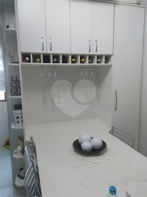 Apartamento com 2 dormitórios