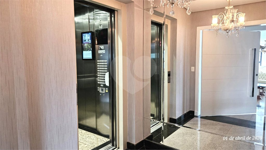 Apartamento com 4 suítes a venda no Alto da Boa Vista