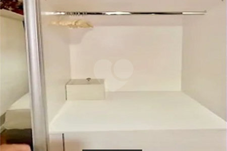 Apartamento à vendo no bairro Centro