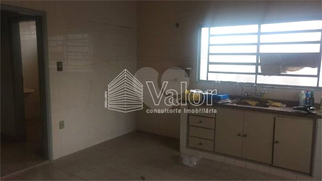 Casa térrea com 2 dormitórios.
