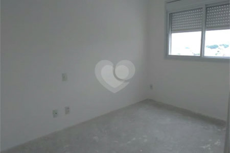 Apartamento na Mooca com 91m² , 650 metros da estação Belém,3 dormitórios,1 suíte,1 Vaga.