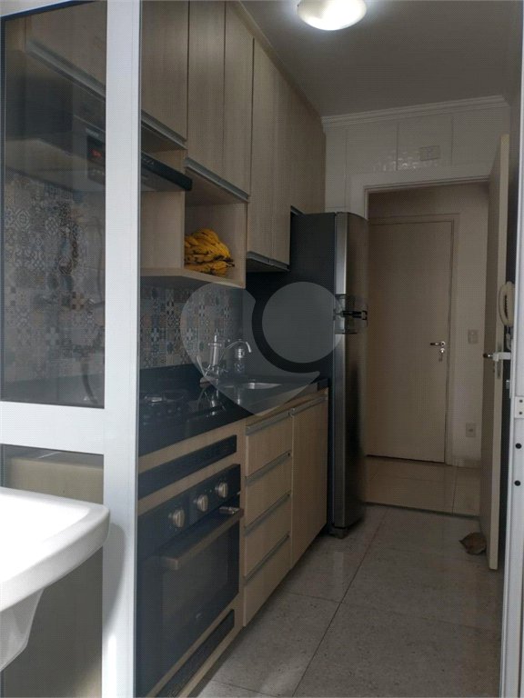 Apto no Cambuci de 55m2, com 2 dorms, 2 banheiros, 1 suíte, 1 vaga. Estuda permuta.