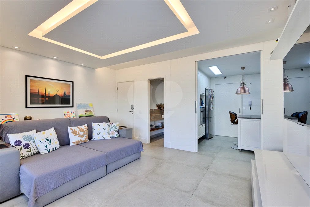 Apartamento à venda com 3 quartos, sendo 1 suíte, em Alto da Boa Vista, São Paulo, SP