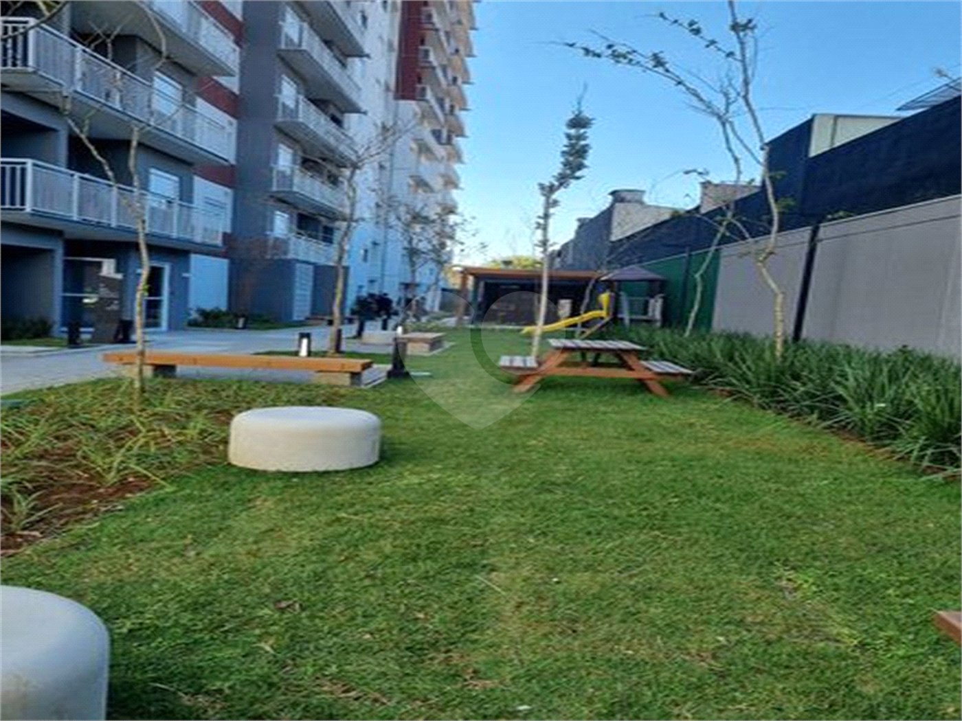 1 DORMITÓRIO NO IPIRANGA COM ARMÁRIOS - 45 M² - COM 1 VAGA