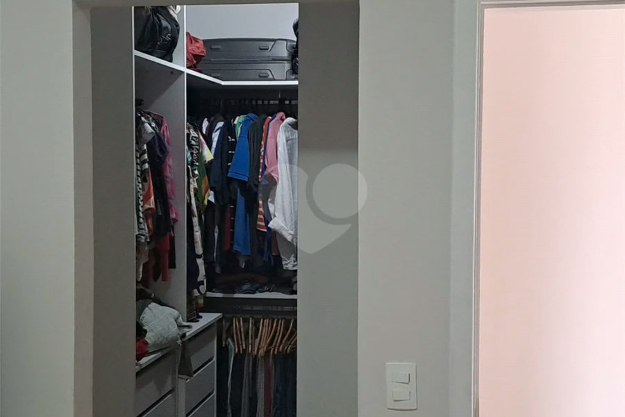 Linda Casa 3 dormitórios com piscina - R$ 950.000,00