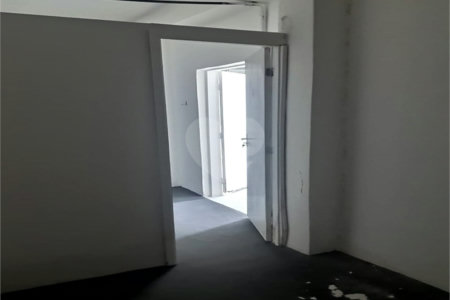 Casa com salão para Venda no Jardim Umarizal.
