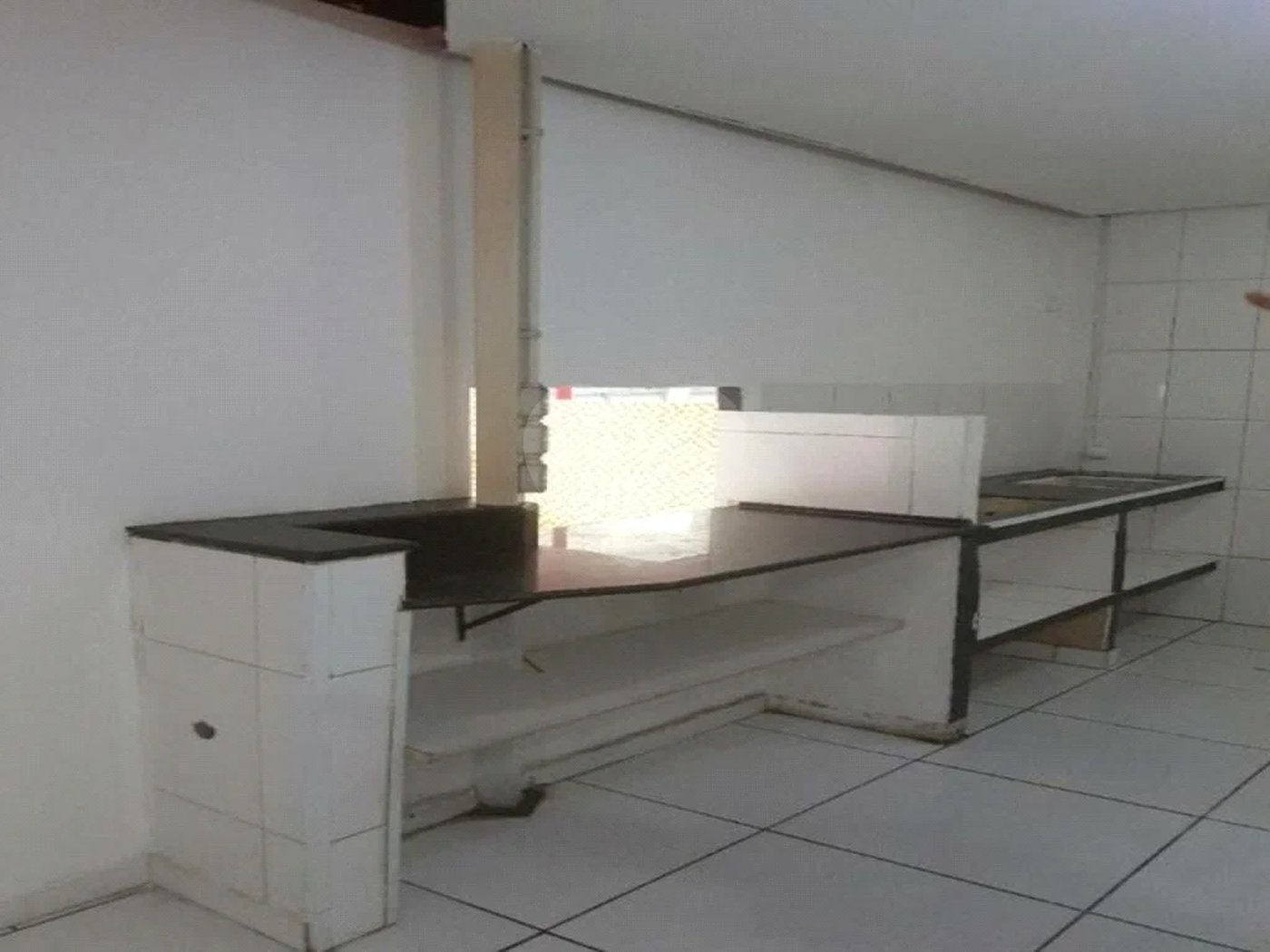 Imóvel térreo com mezanino, com 63,54 m² Edif. Lex Offices.