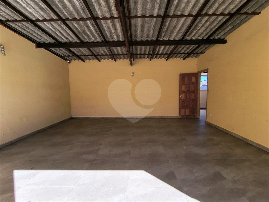 Casa para alugar com 3 quartos, sendo 1 suíte, em Jardim Dos Estados, Poços de Caldas - MG