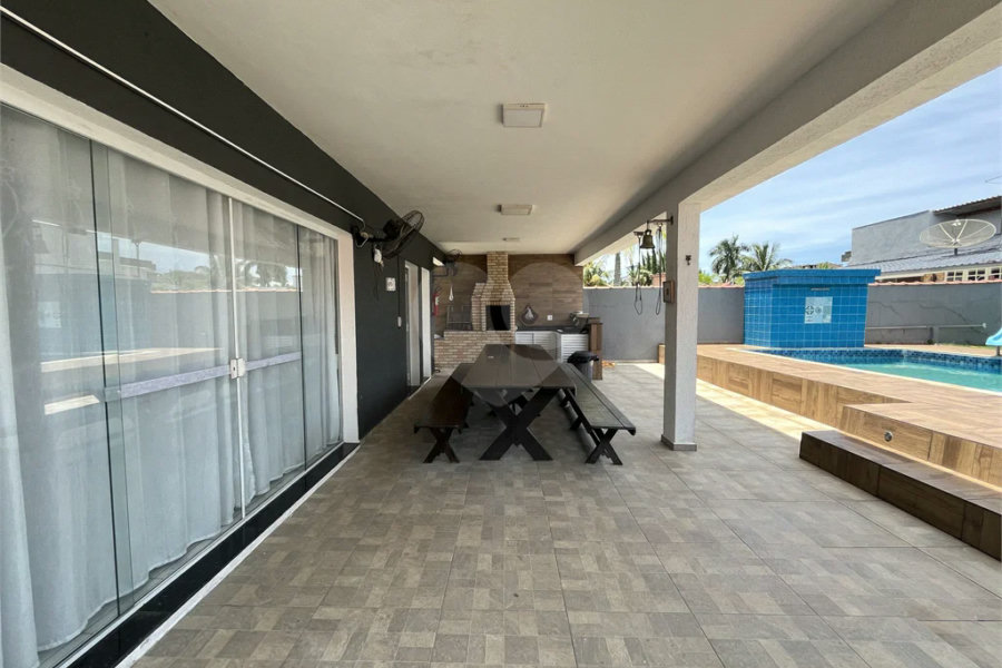 Casa à venda com 4 quartos, sendo 1 suíte, em Morada da Praia, Bertioga, SP