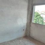 Sobrado em construção no Jardim de Cresci .