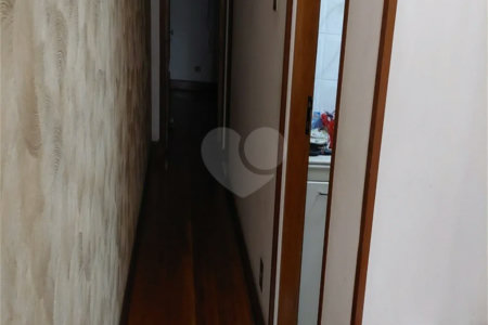 Casa com dois pavimentos na Barra Funda: