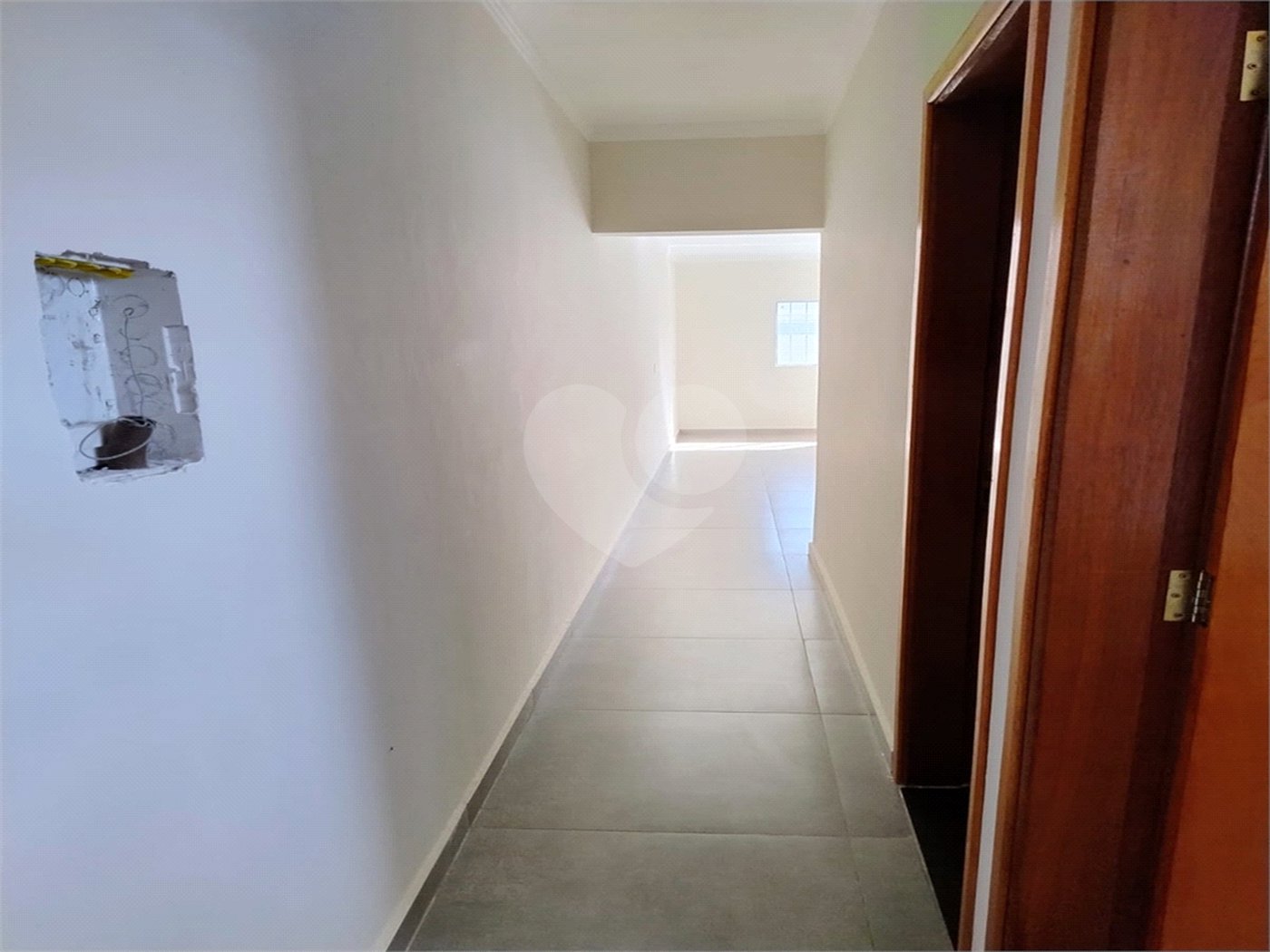 Casa nova 2 quartos dois banheiros Jardim Hikari