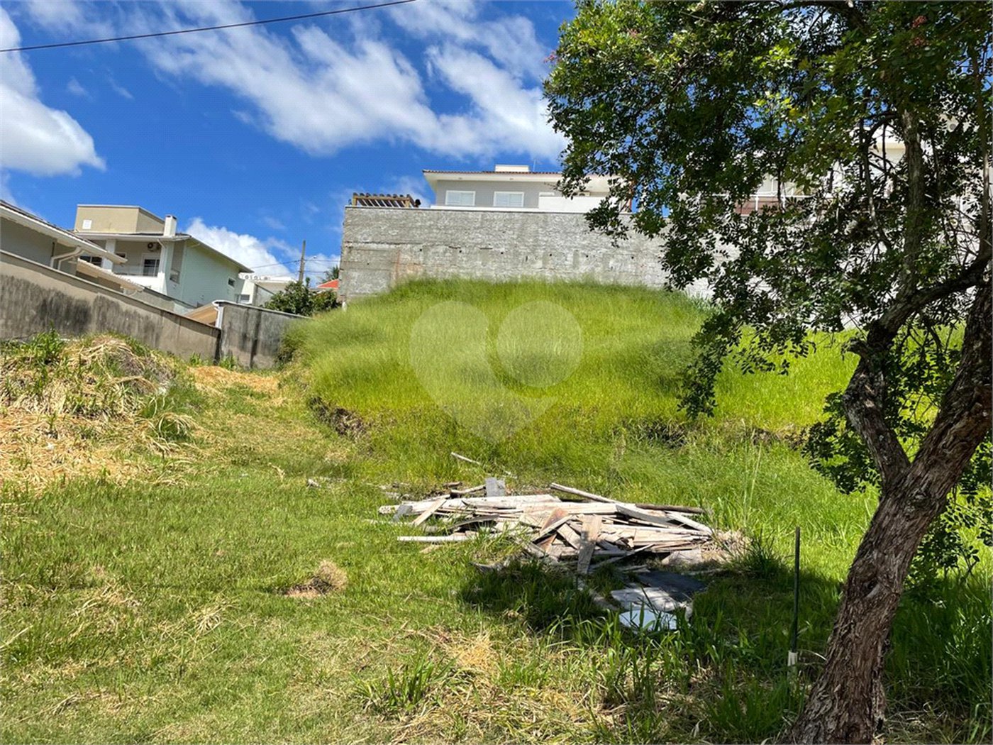 Terreno à venda em Villaggio Capríccio, Louveira, SP
