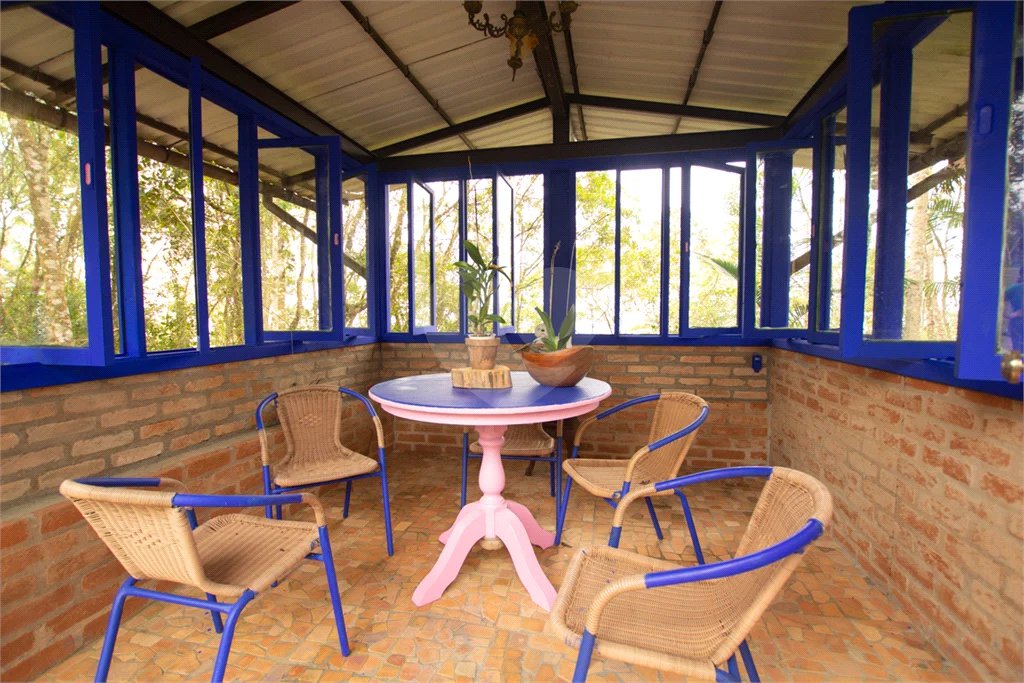 Sítio à venda com 8 quartos, sendo 4 suítes, em Taiaçupeba, Mogi das Cruzes, SP
