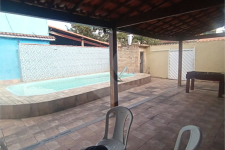 EXELENTE OPORTUNIDADE DE INVESTIMENTO CASA E SALÃO DE FESTA A VENDA NO MAGALI R$ 700.000,00