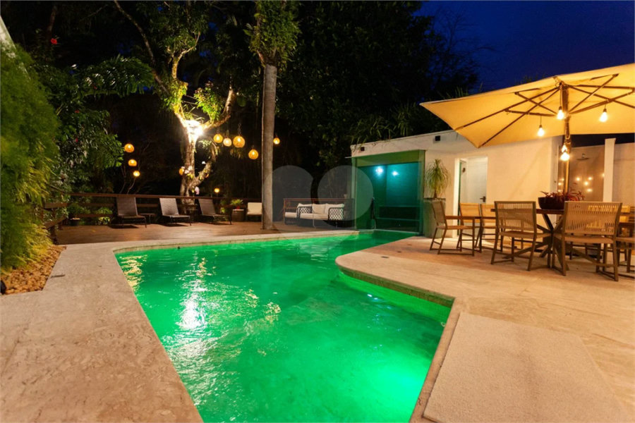 Casa à venda com 6 quartos, sendo 5 suítes,  em Riviera de São Lourenço, Bertioga, SP