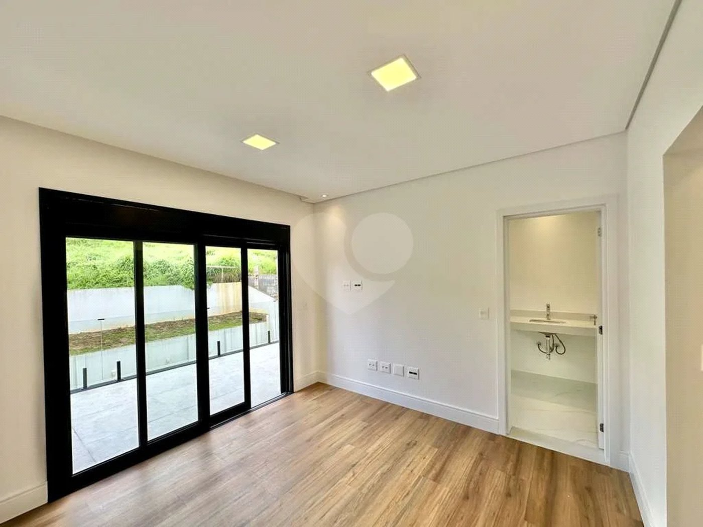 Casa em Cond. Vintage - Zero Km, 3 suítes, piscina, gourmet!