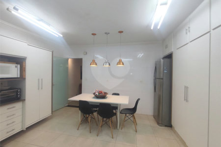 Excelente imóvel para locação comercial com 220m² e vaga no Anália Franco !!