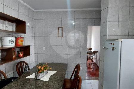 Casa à venda com 5 quartos, sendo 1 suíte, em Jardim Santa Paula, São Carlos, SP