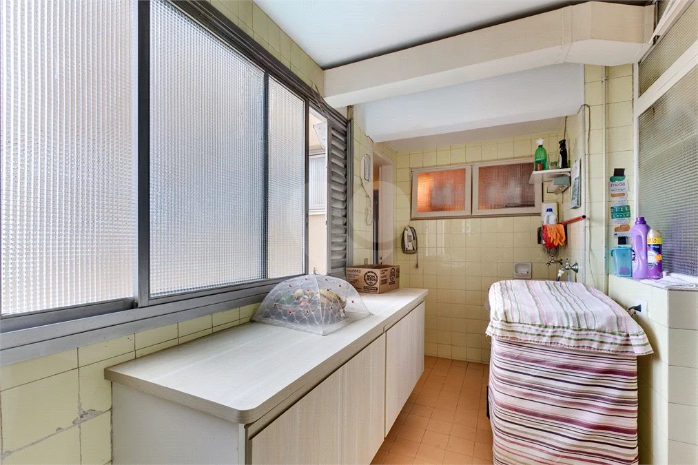 Apartamento à venda com 4 quartos, sendo 1 suíte, em Jardim Marajoara, São Paulo, SP