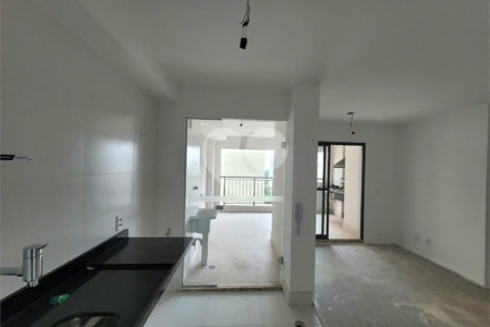 Apartamento a venda na Vila Mariana, 68 m², 2 dormitórios, 1 suíte, 2 vagas e lazer completo