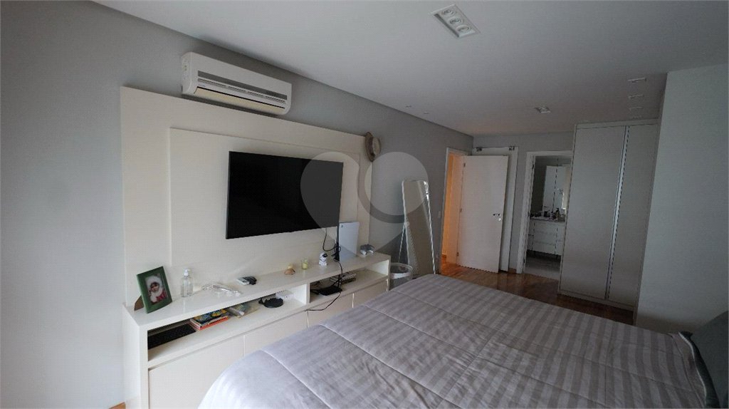 Apartamento á venda - Vila Olímpia