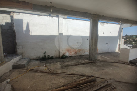 Terreno 810 metros à venda em Atibaia com projeto aprovado exclusivo de alto padrão com construção inacabada