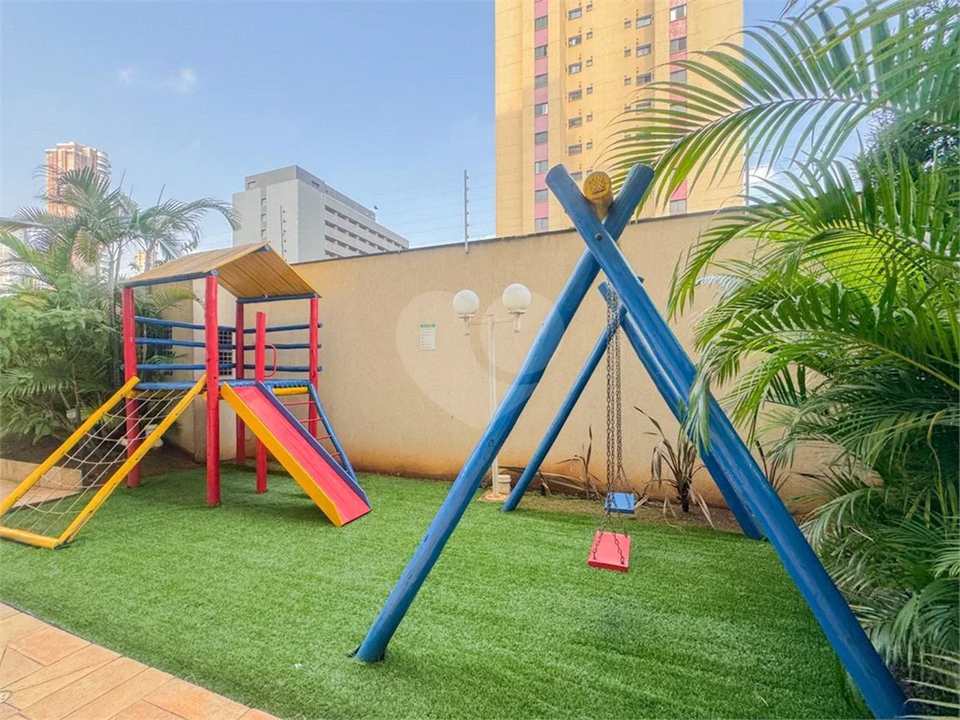 Apartamento à enda no Jd. Anália Franco