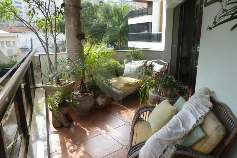 Apartamento à venda no Paraíso - 238 m² com 3 vagas