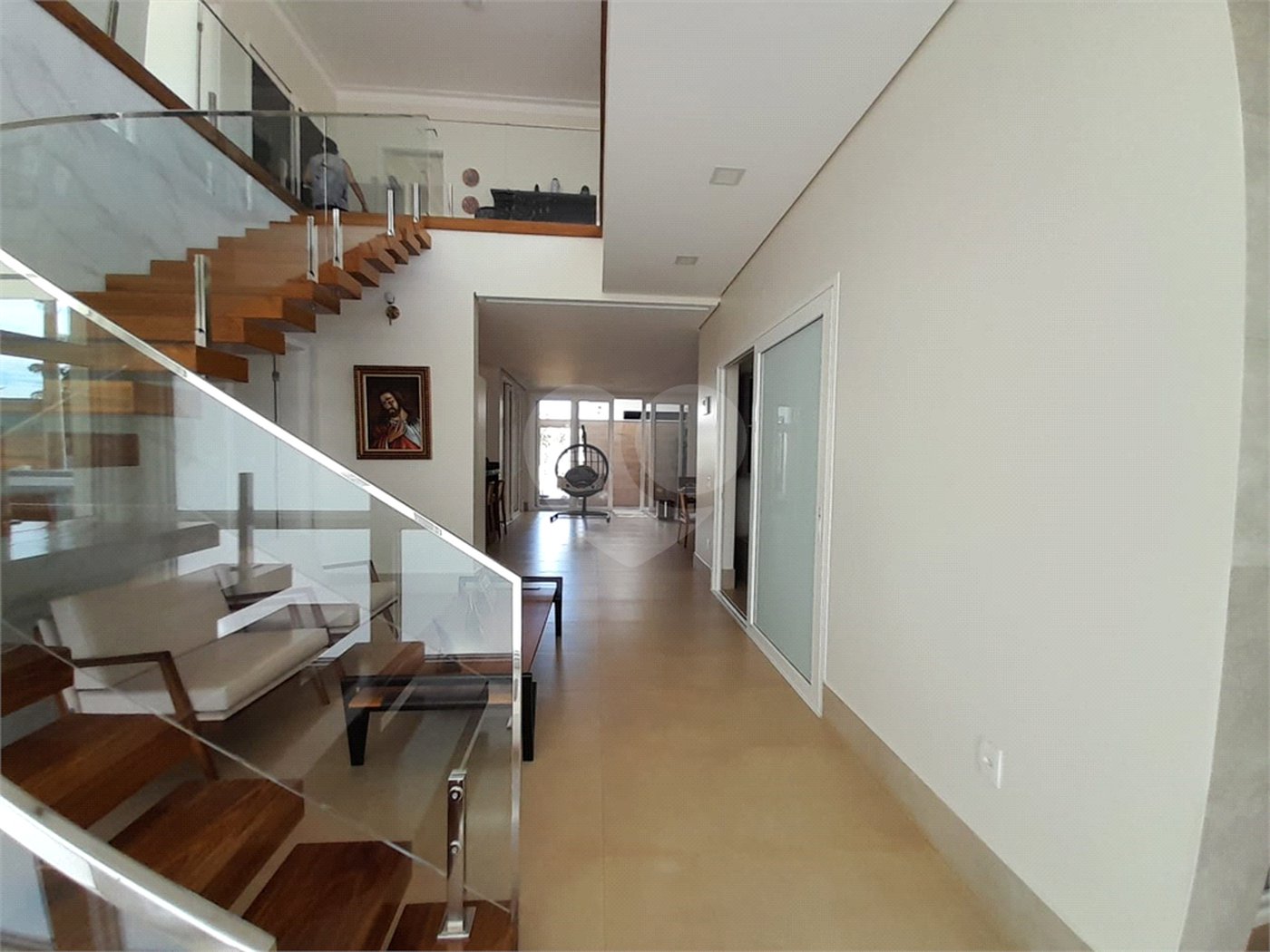 Casa à Venda no Condomínio Damha III – Elegância e Conforto para sua Família