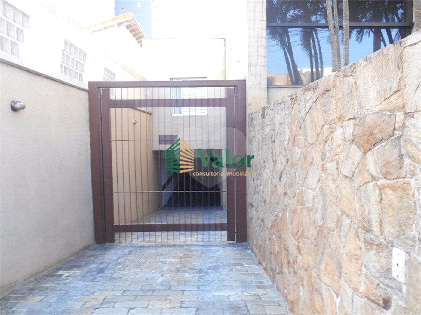 Apartamento com 3 dormitórios.