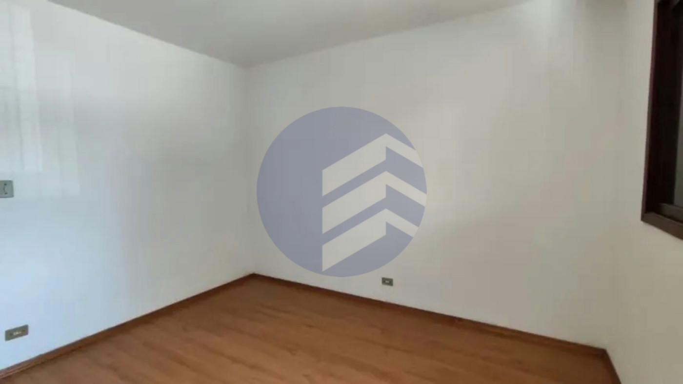 Casa à venda com 3 quartos em Jardim Ester Yolanda, São Paulo - SP