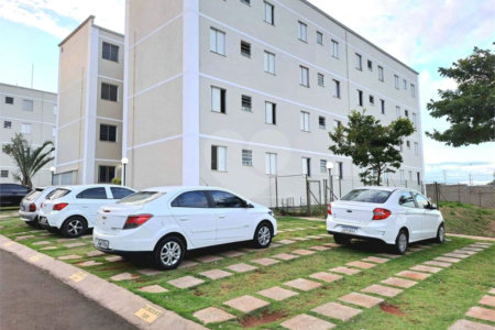 Apartamento para venda no Condomínio Residencial Monte Logan