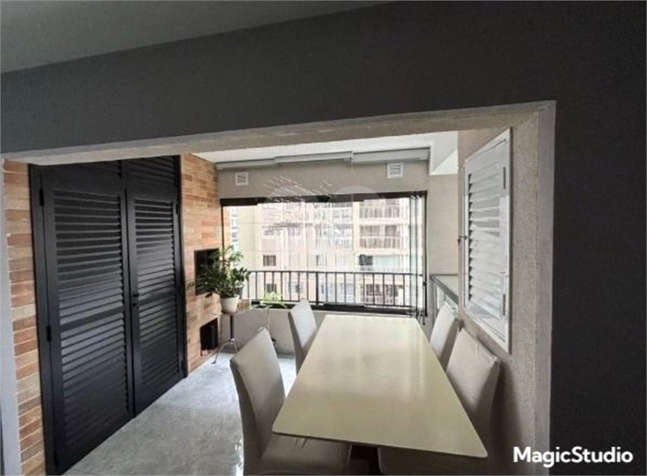 Apartamento com 57m², 2 dormitórios, sendo 1 suíte, 1 vaga, à venda no Brás.