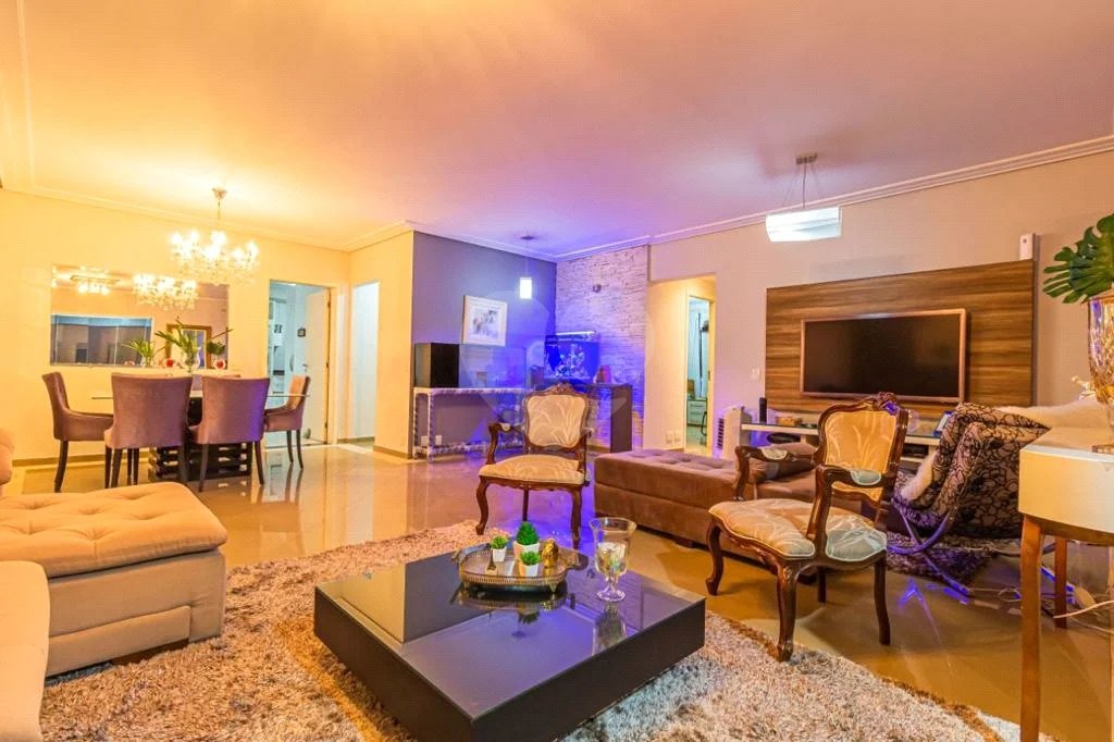 Apartamento com 130m² , 3 dormitórios , sendo 1 suíte , 2 vagas , à venda no bairro Campestre em Santo André.