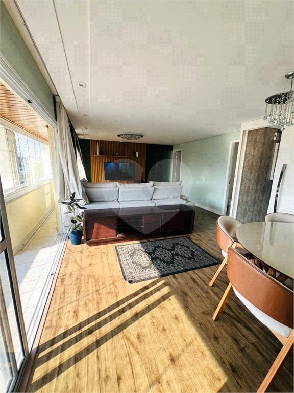 Apartamento á venda MOBILIADO com 128m², 3 suítes, 2 vagas, no centro de Santo André