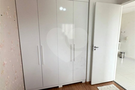 Apartamento à Venda na Rua Catumbi – 33m²