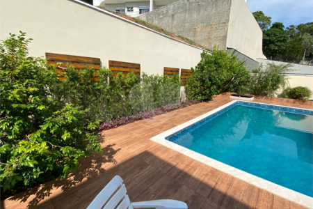 Linda casa Condomínio Santa Isabel I