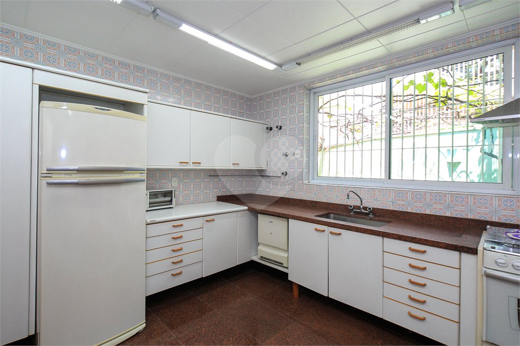 Casa Térrea à venda com 4 suítes em Jardim Marajoara, São Paulo, SP