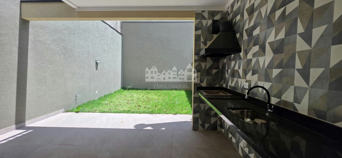 Casa à venda com 3 suítes em Jardim do Lago, Atibaia, SP