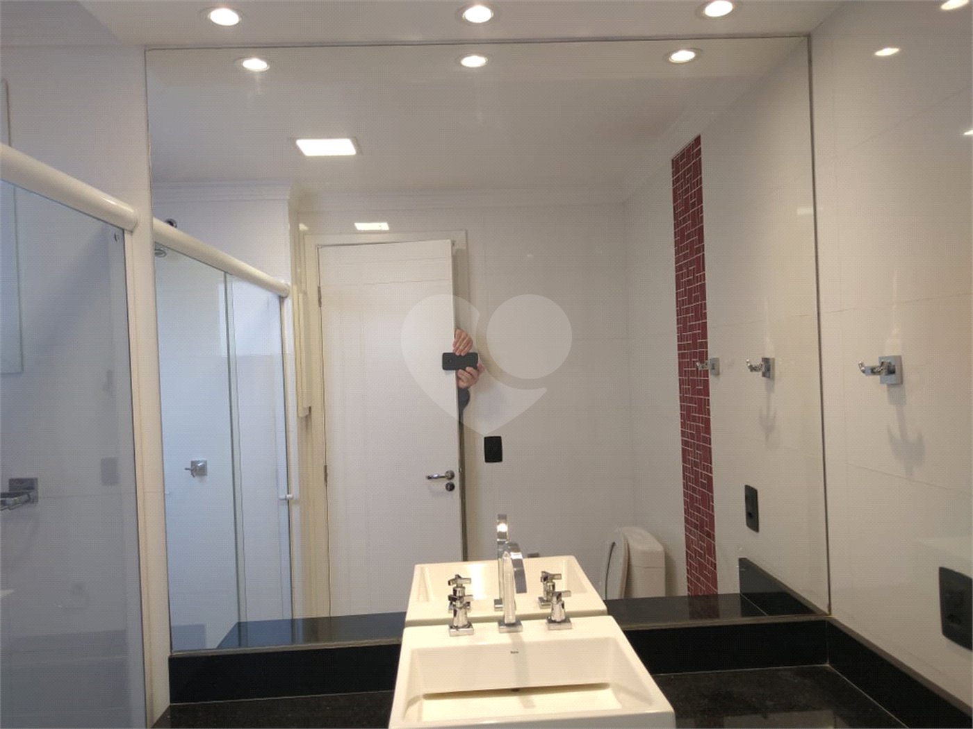 Apartamento 3 suítes, varanda gourmet, 3 vagas em Condomínio Clube na Mooca