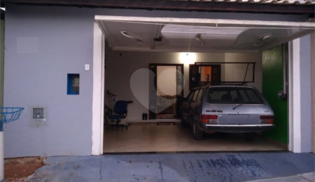 Casa à venda com 2 quartos em Loteamento Social Antenor Garcia, São Carlos, SP